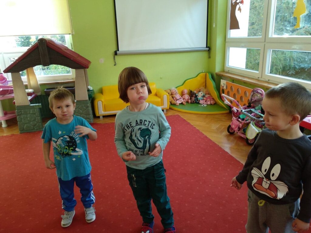 Wdech i wydech – realizacja programu „Oddycham nosem cały rok” w „Kotkach”