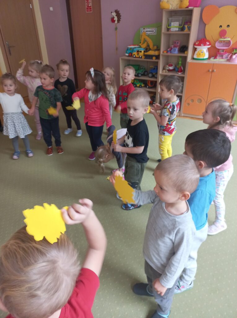 Zabawy z Panią Jesień