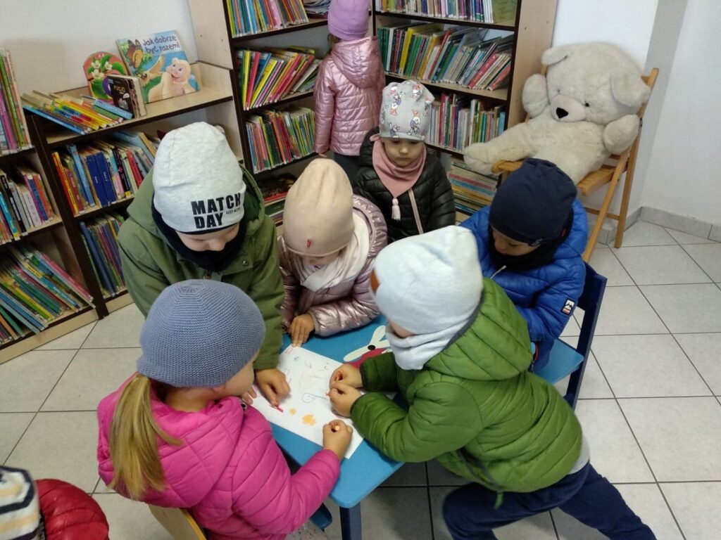 „Kotki” w bibliotece