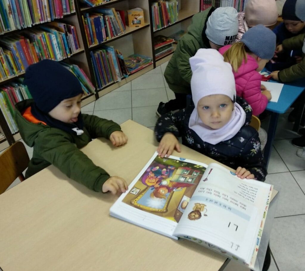„Kotki” w bibliotece
