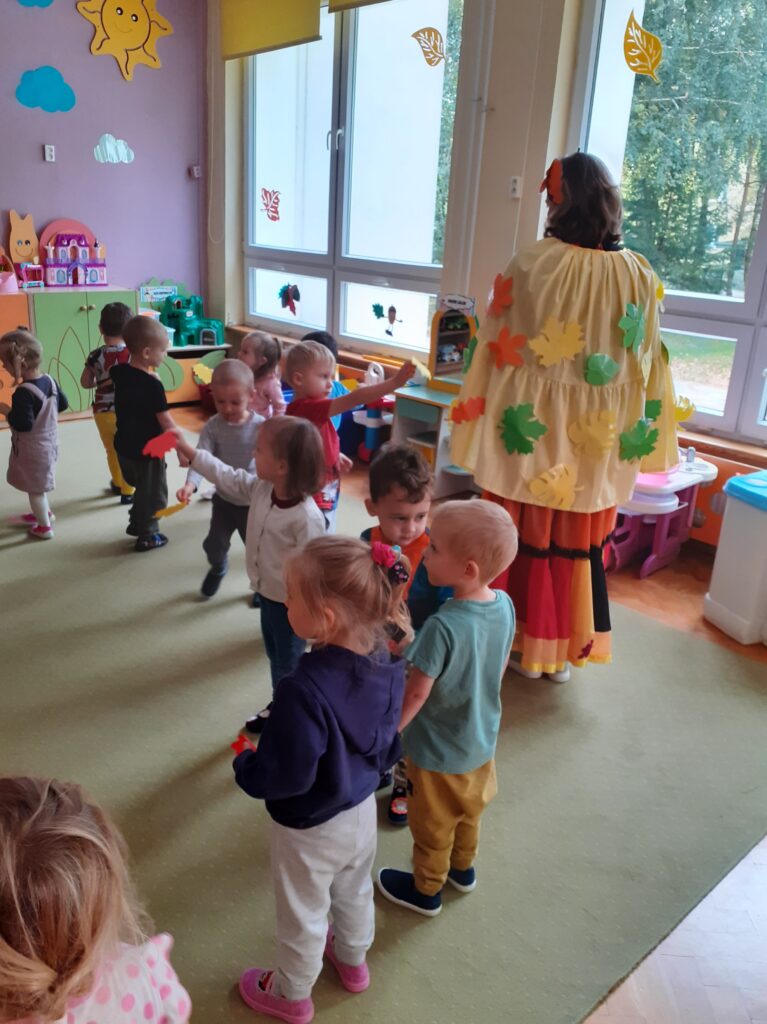 Zabawy z Panią Jesień