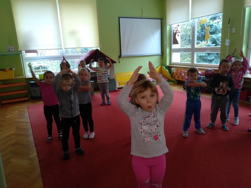 Wdech i wydech – realizacja programu „Oddycham nosem cały rok” w „Kotkach”