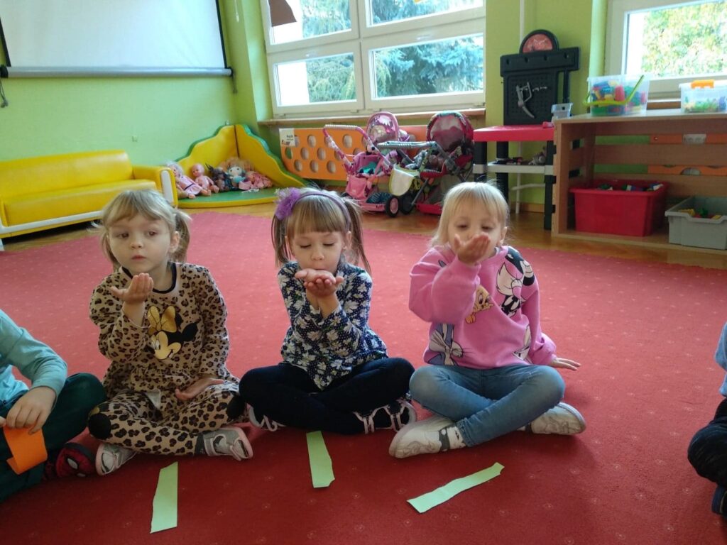Wdech i wydech – realizacja programu „Oddycham nosem cały rok” w „Kotkach”