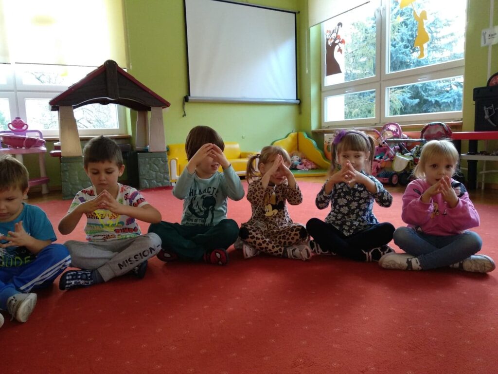 Wdech i wydech – realizacja programu „Oddycham nosem cały rok” w „Kotkach”