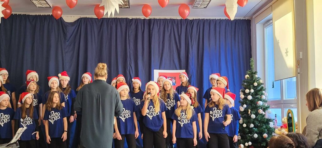 Kolędowanie w przedszkolu z Chórem Prima Volta