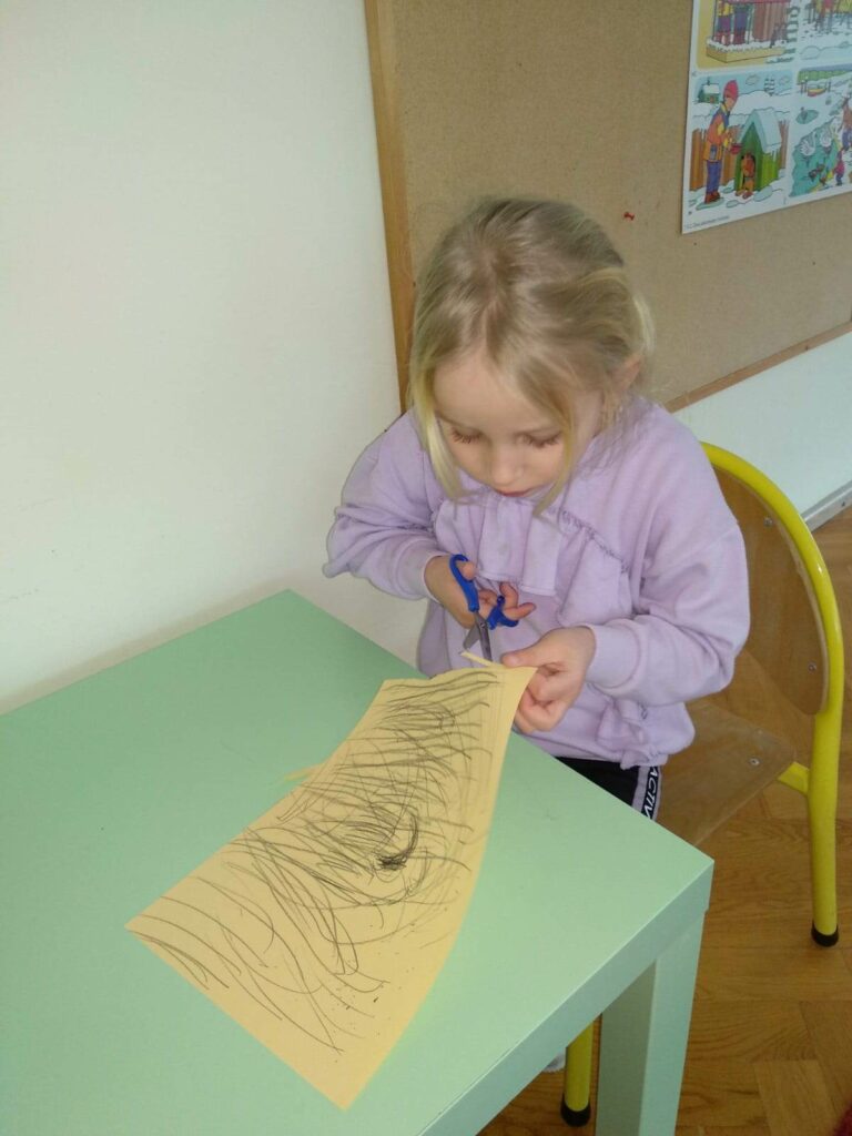 Głodny ptaszek – „Kotki”