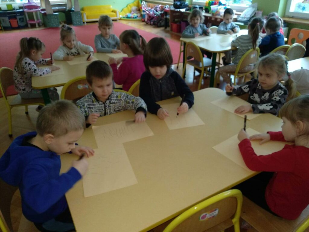 Głodny ptaszek – „Kotki”