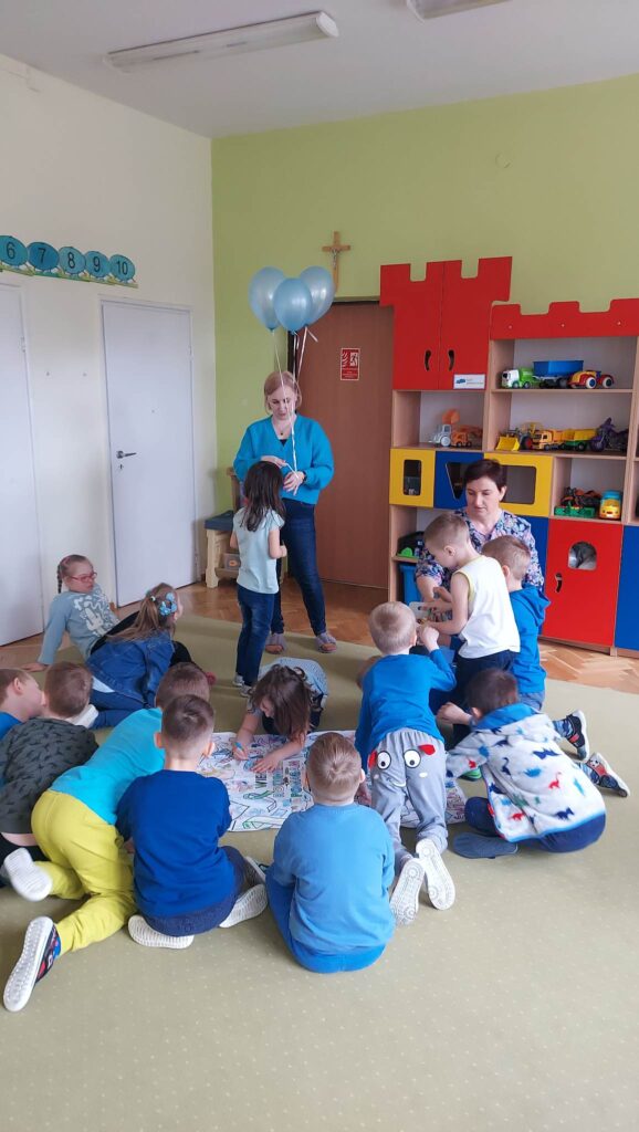 KWIECIEŃ MIESIĄCEM AUTYZMU