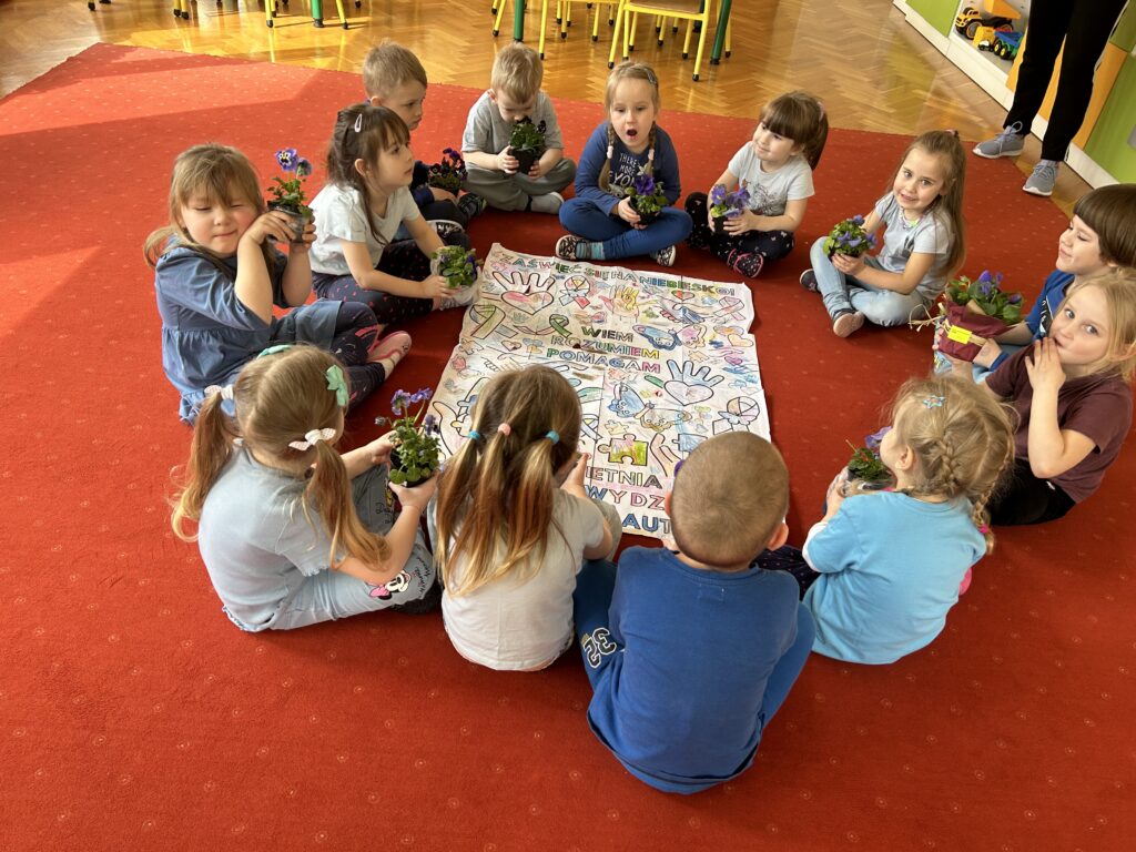 KWIECIEŃ MIESIĄCEM AUTYZMU