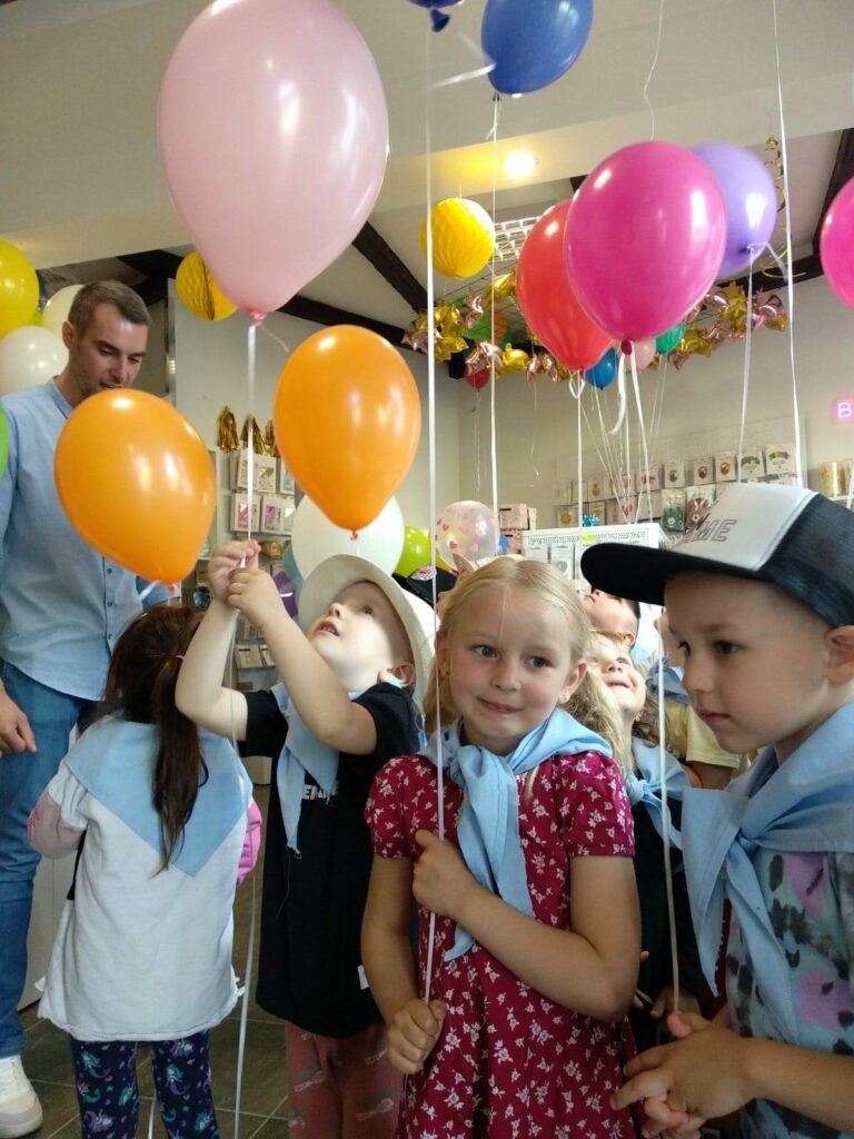 „Kotki” na otwarciu sklepu Let's Party Łęczna