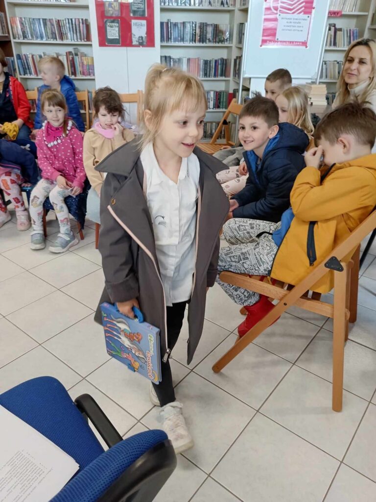 Zabawy z książką – „Motylki” w bibliotece