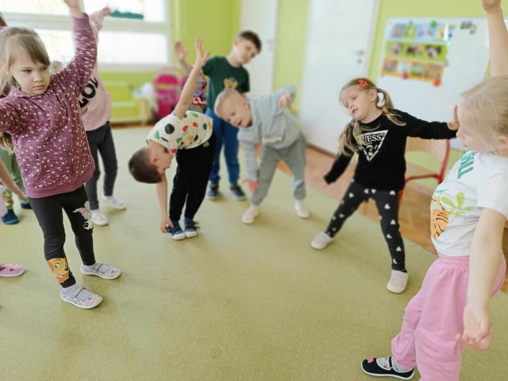 Czy drzewo może być mniejsze od psa?