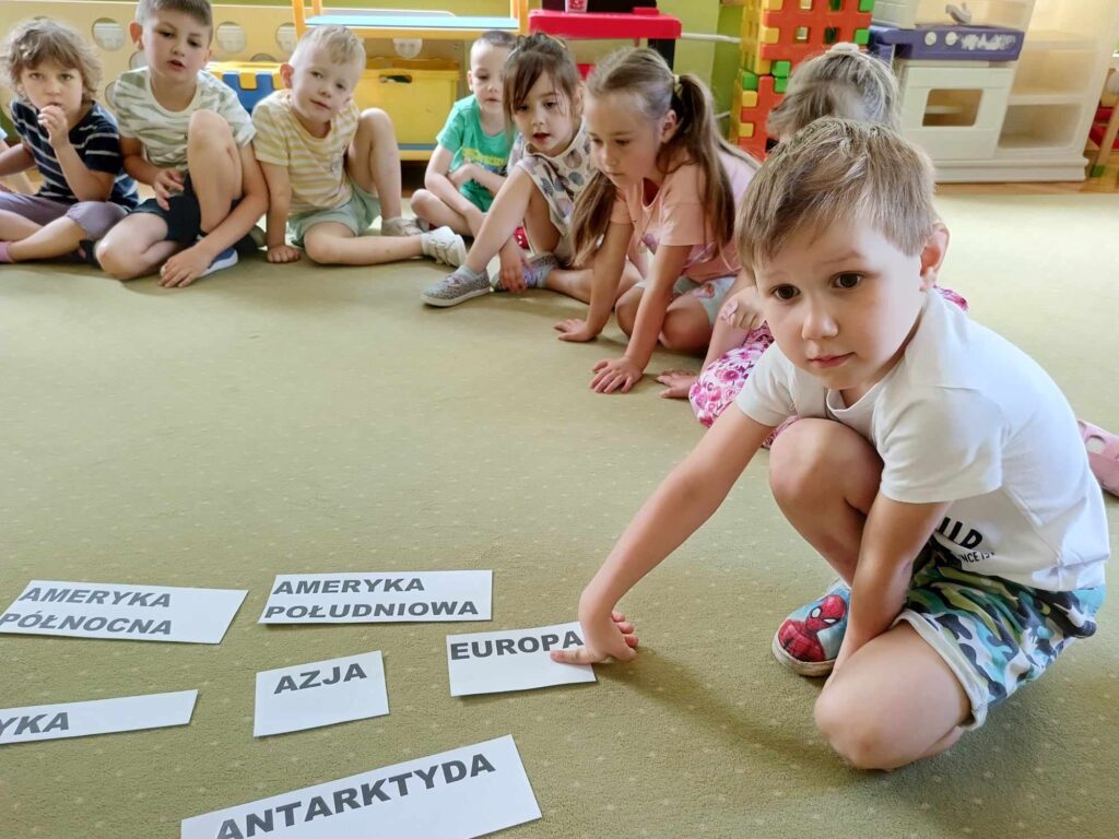 Dzieci z różnych stron świata – „Motylki”