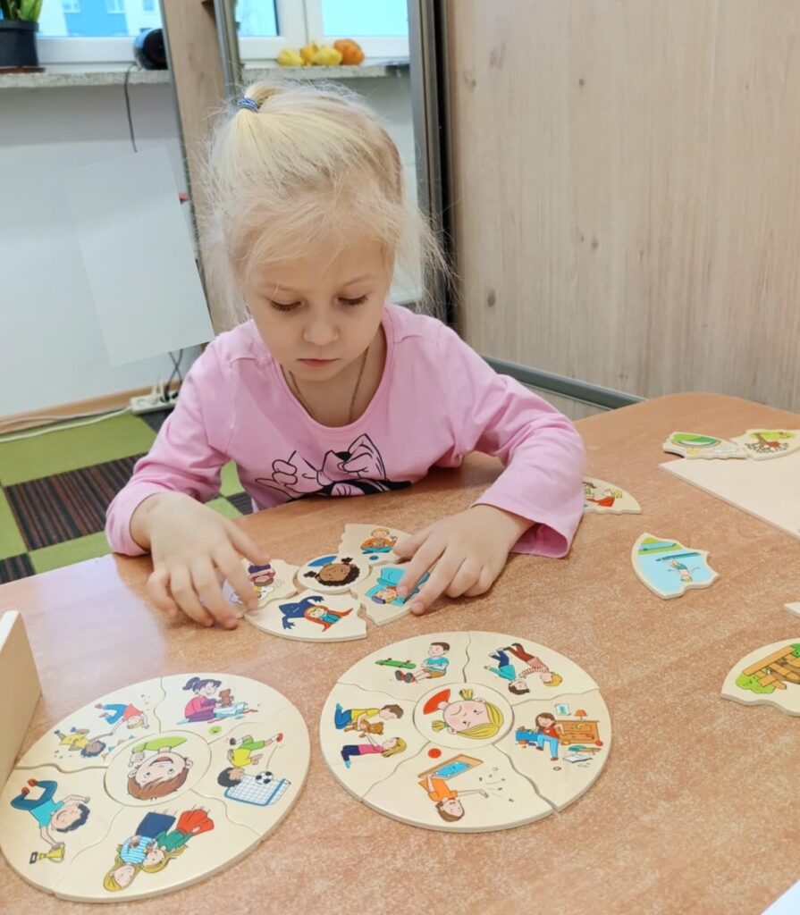 Zabawy lewopółkulowe - zajęcia rewalidacyjne