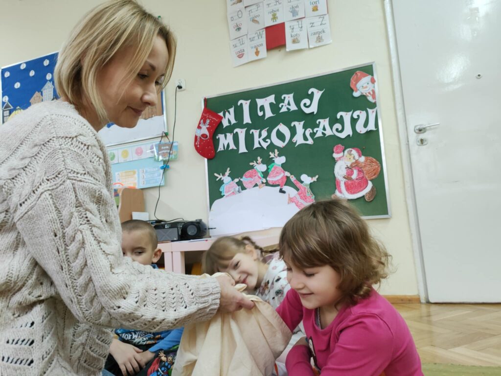 Grudniowe zajęcia z profilaktyki logopedycznej w „Biedronkach”