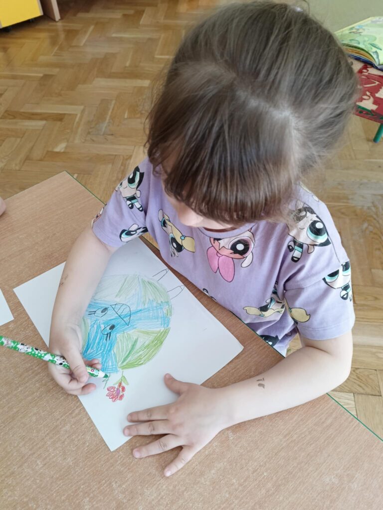 Drugie życie odpadów – realizacja programu „Kubusiowi Przyjaciele Natury" w „Biedronkach”