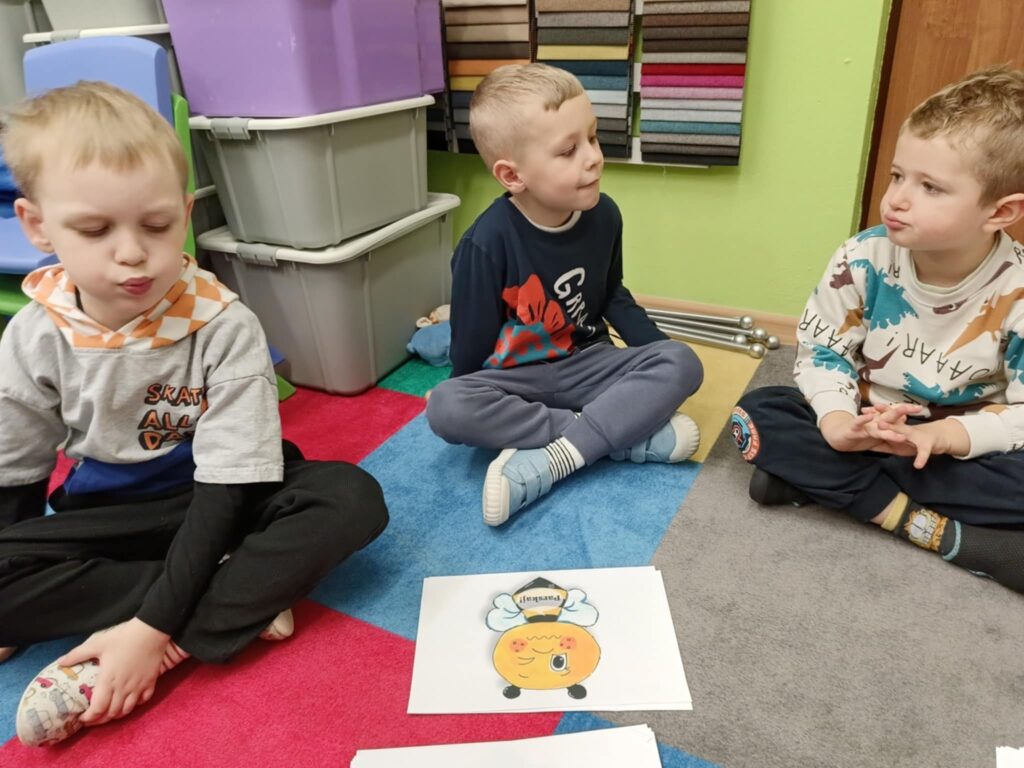 Dzień Pszczoły na zajęciach logopedycznych