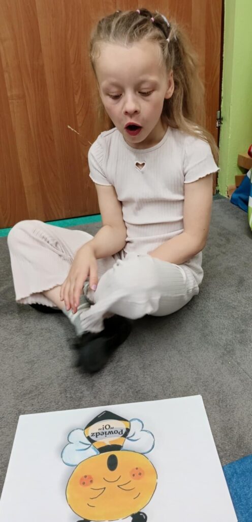 Dzień Pszczoły na zajęciach logopedycznych