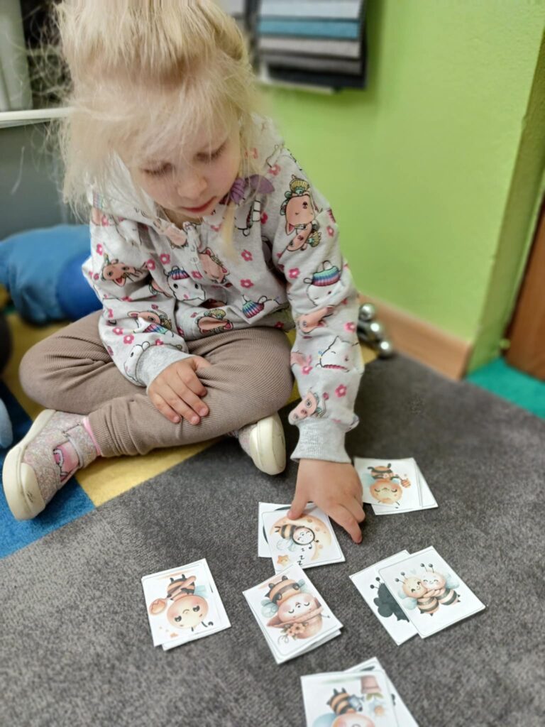 Dzień Pszczoły na zajęciach logopedycznych