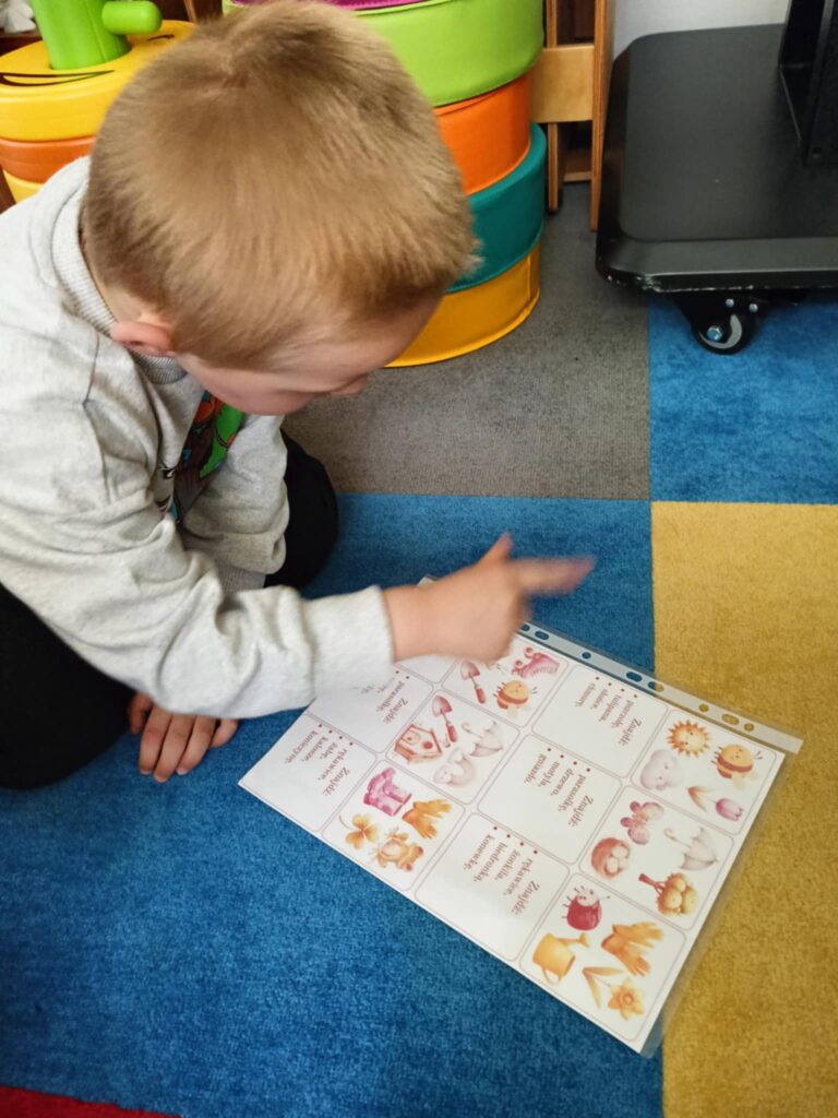 kolorowe zajęcia logopedyczne