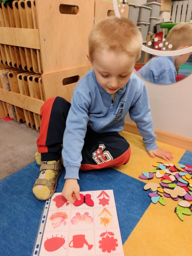 kolorowe zajęcia logopedyczne