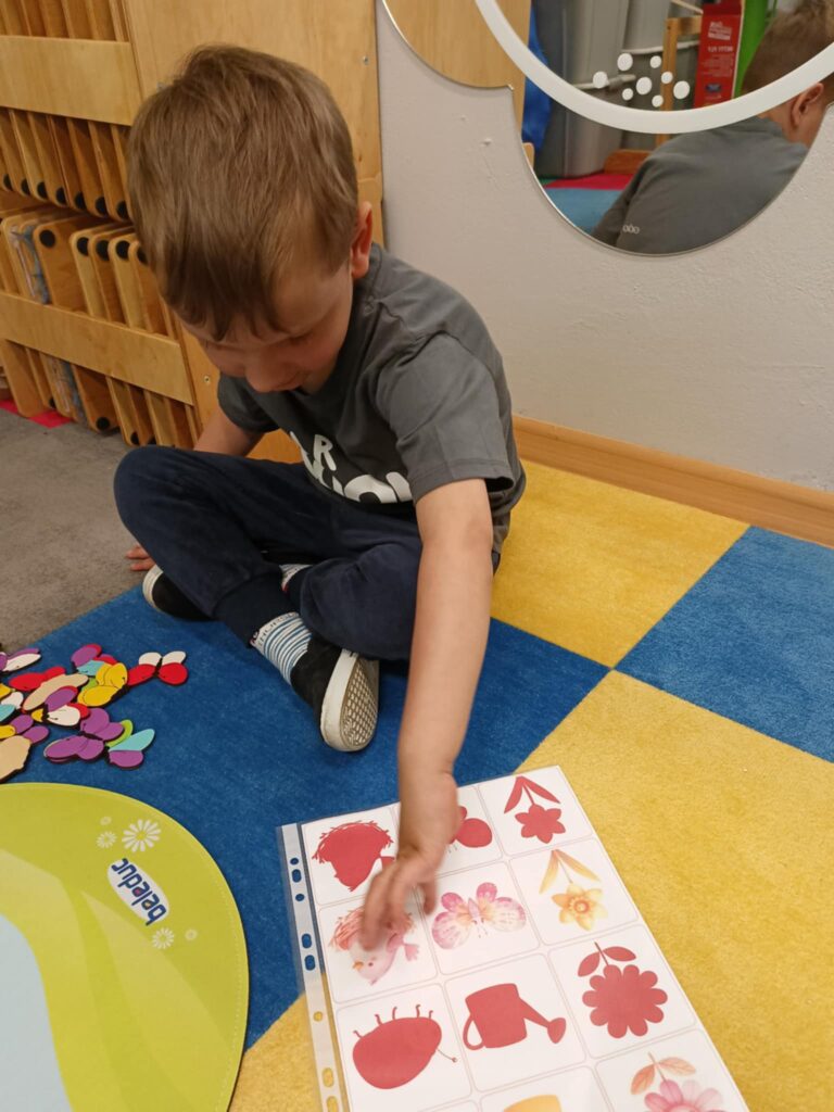 kolorowe zajęcia logopedyczne