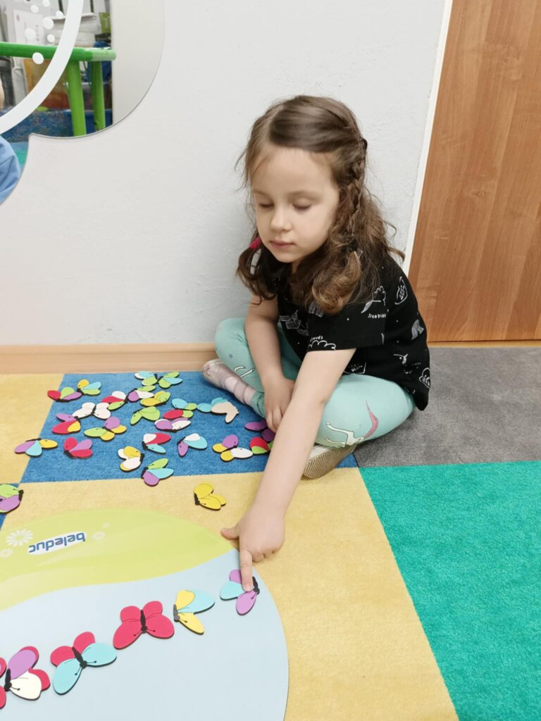 kolorowe zajęcia logopedyczne