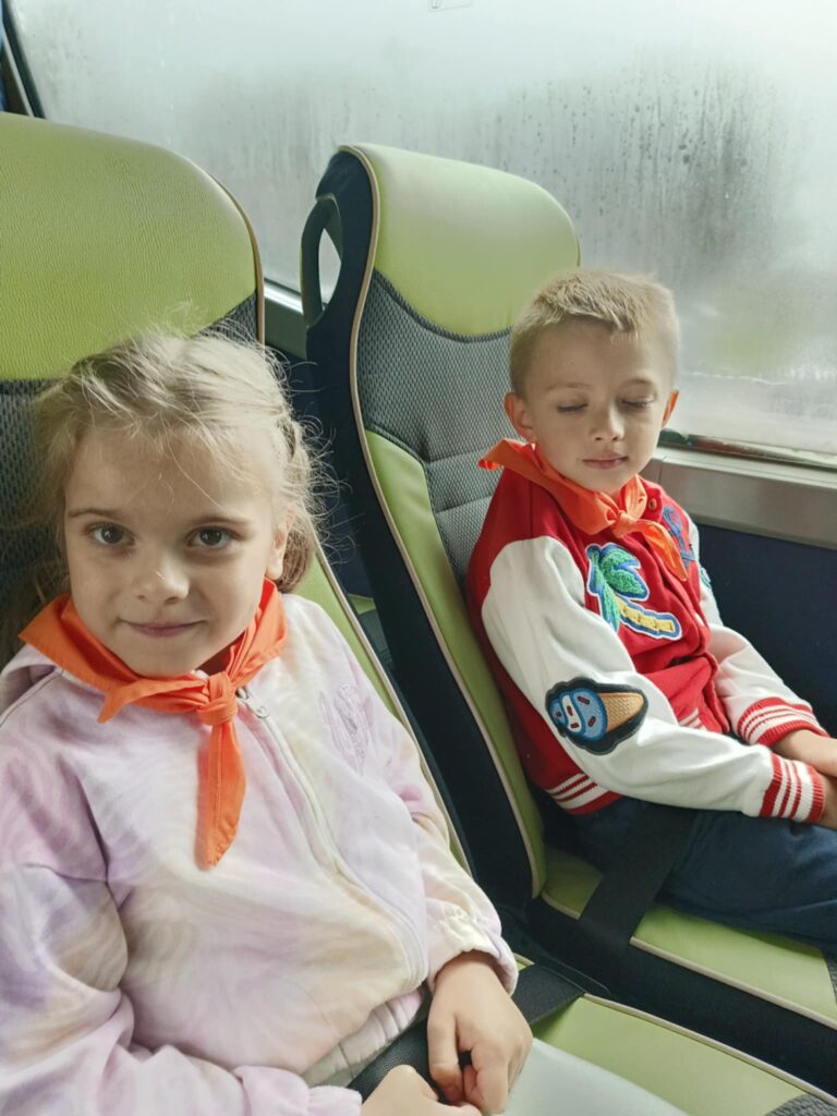 "Biedronki” wybrały się do kina