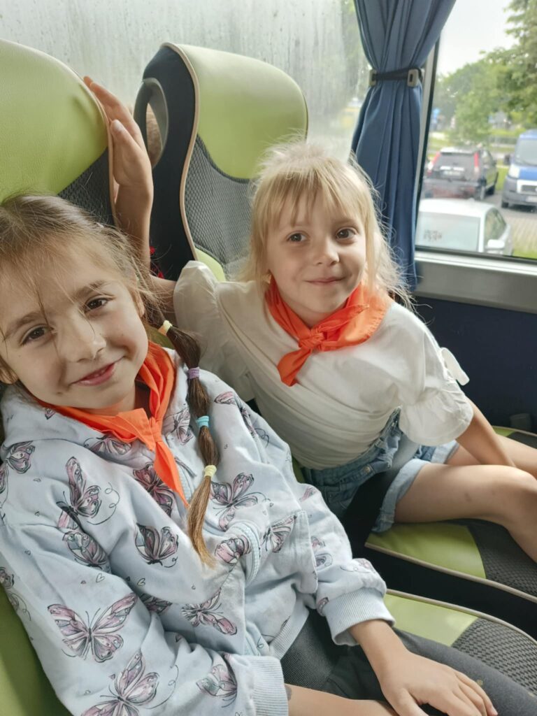 "Biedronki” wybrały się do kina