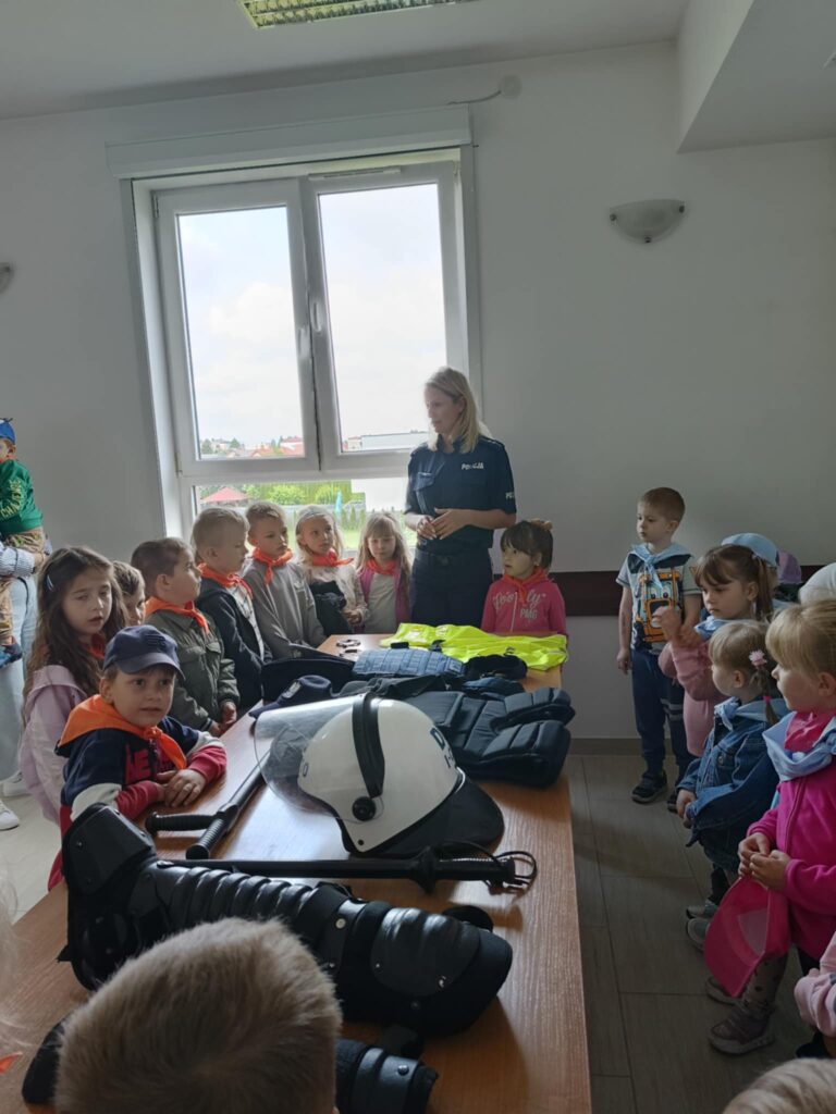 Wizyta „Biedronek” na Komendzie Powiatowej Policji w Łęcznej