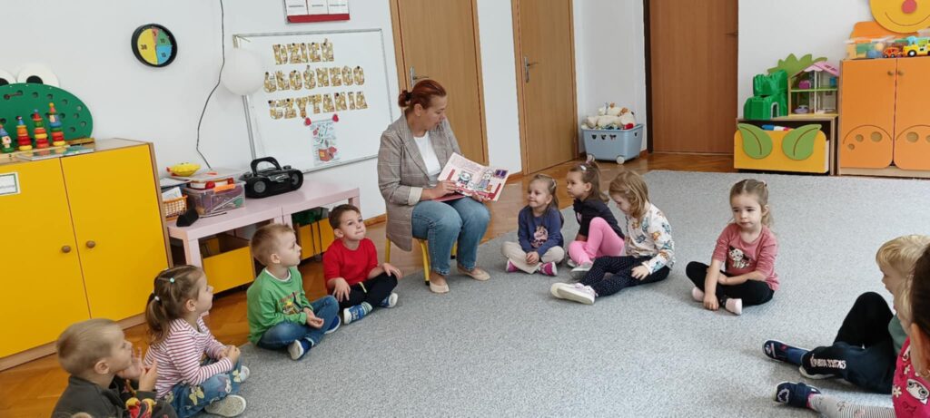 Dzień Głośnego Czytania w „Słoneczkach”