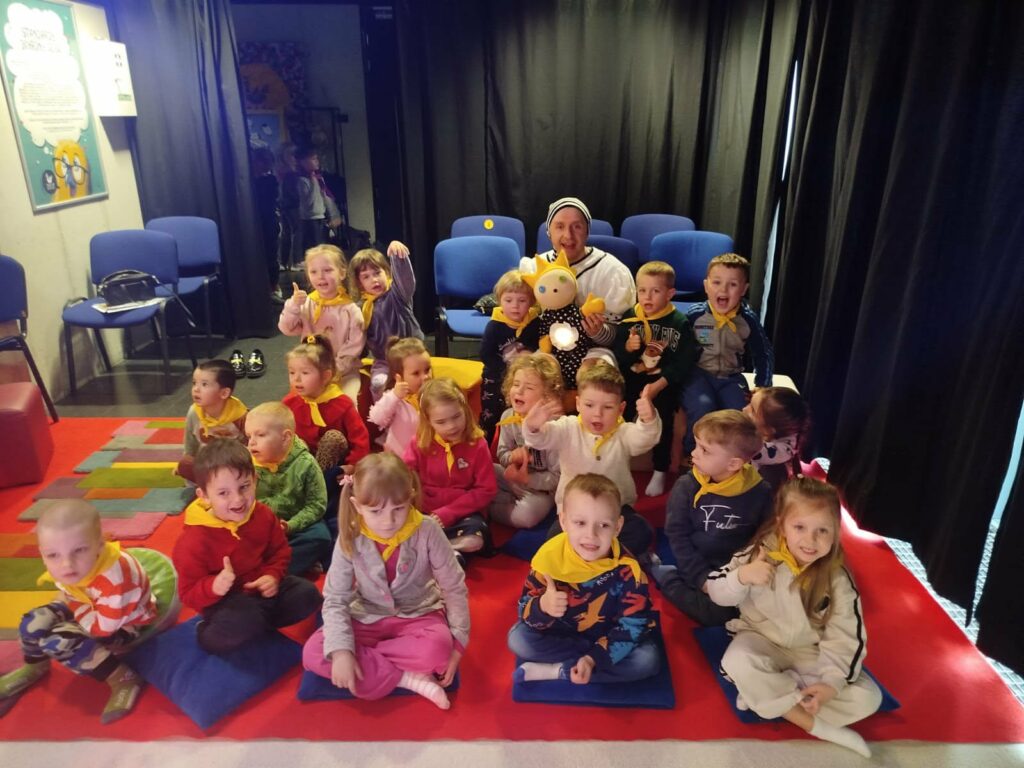 słoneczka w teatrze