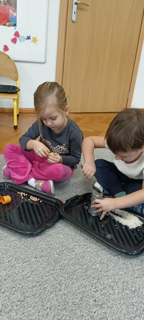 „Słoneczka” realizują Program „Poznaję Dźwięki”