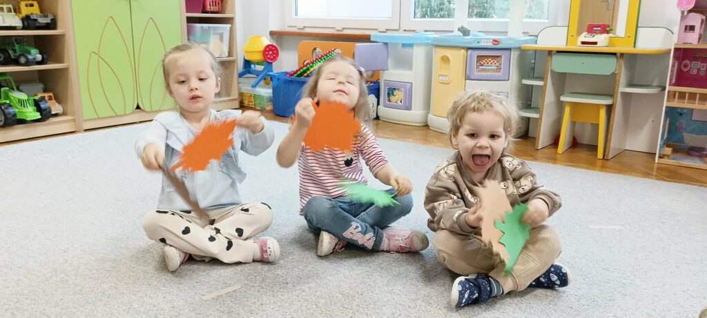 „Słoneczka” realizują Program „Poznaję Dźwięki”