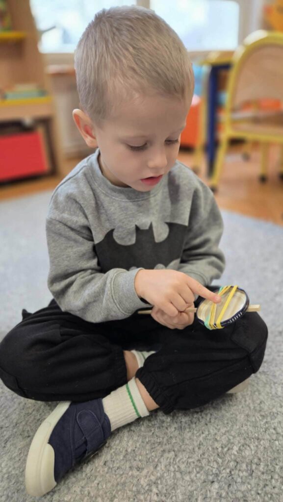 „Słoneczka” realizują Program „Poznaję Dźwięki”