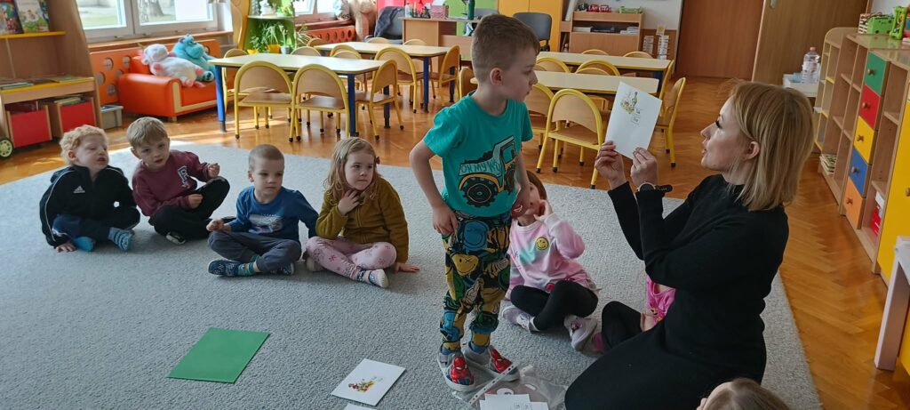 Dzieci z grupy „Słoneczka” poznają zasady dbania o środowisko
