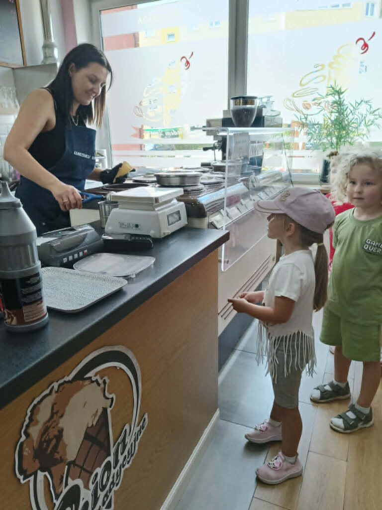 Słoneczka w lodziarni