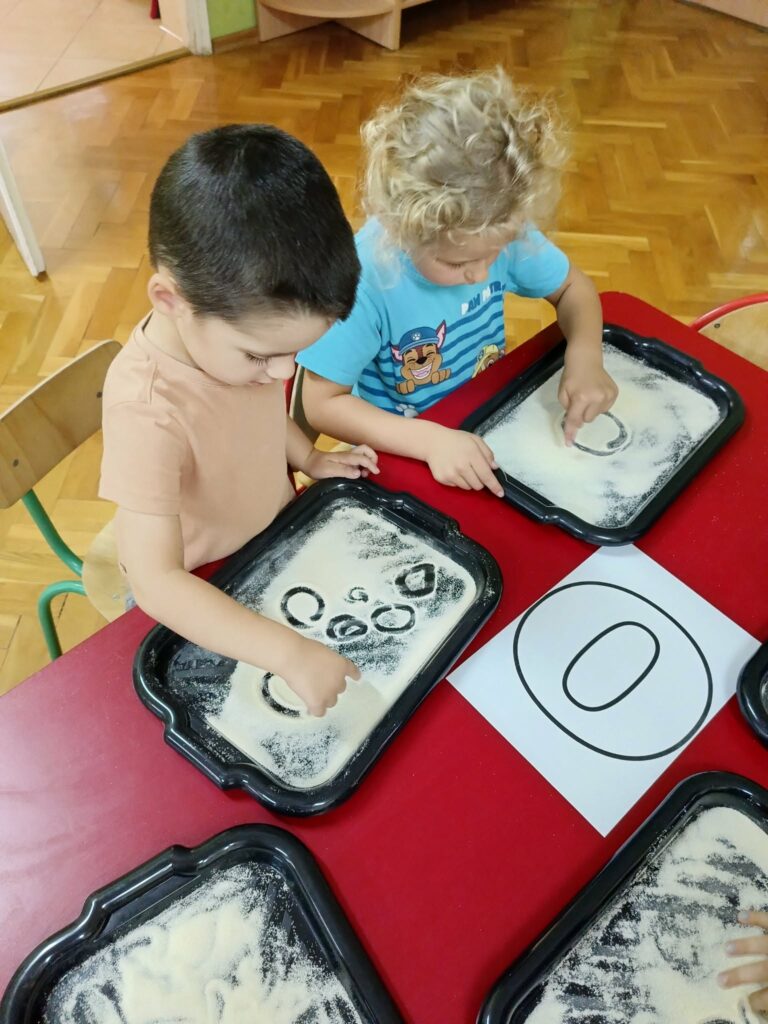 Zabawy literą „O" w „Motylkach”
