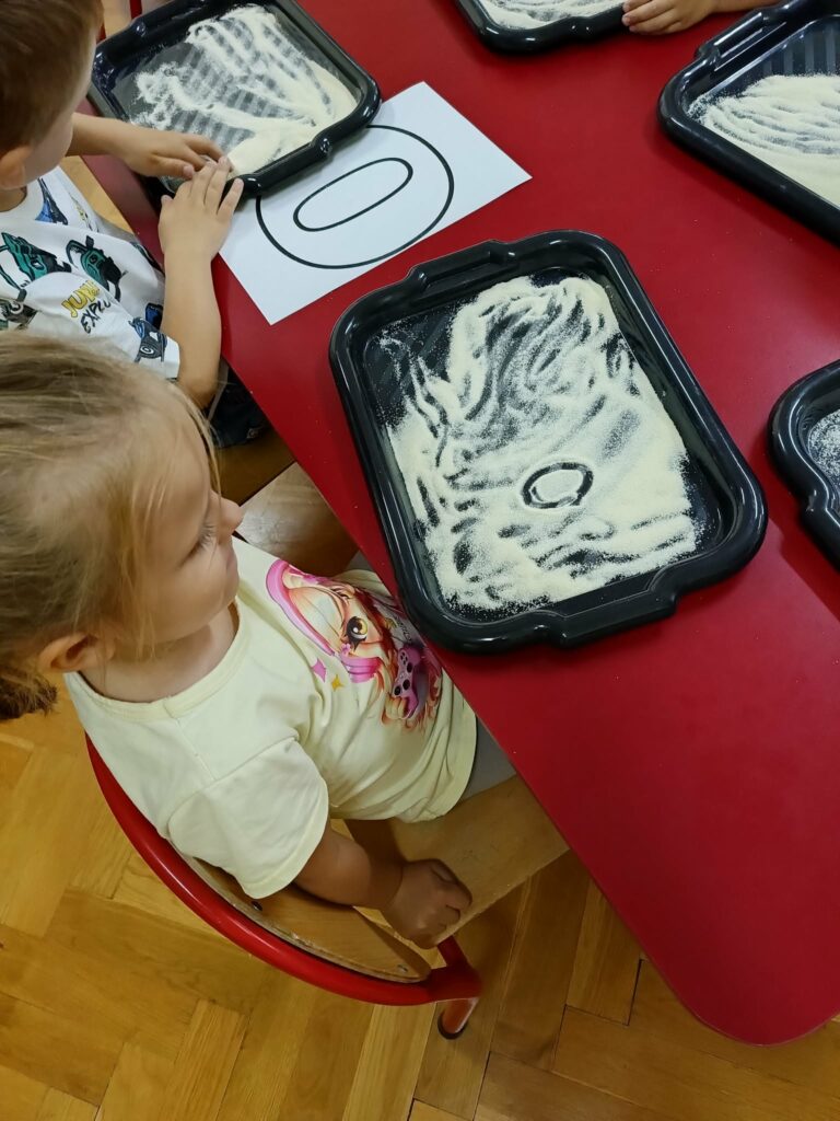 Zabawy literą „O" w „Motylkach”