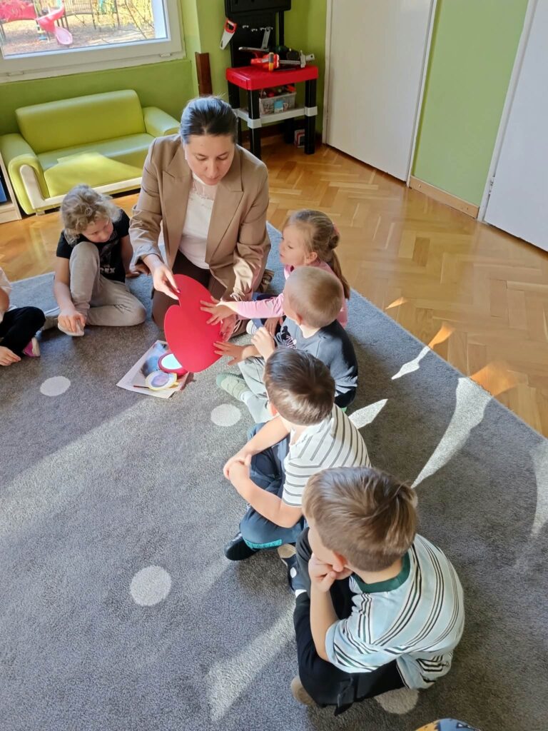 Dzieciństwo mocy bez przemocy