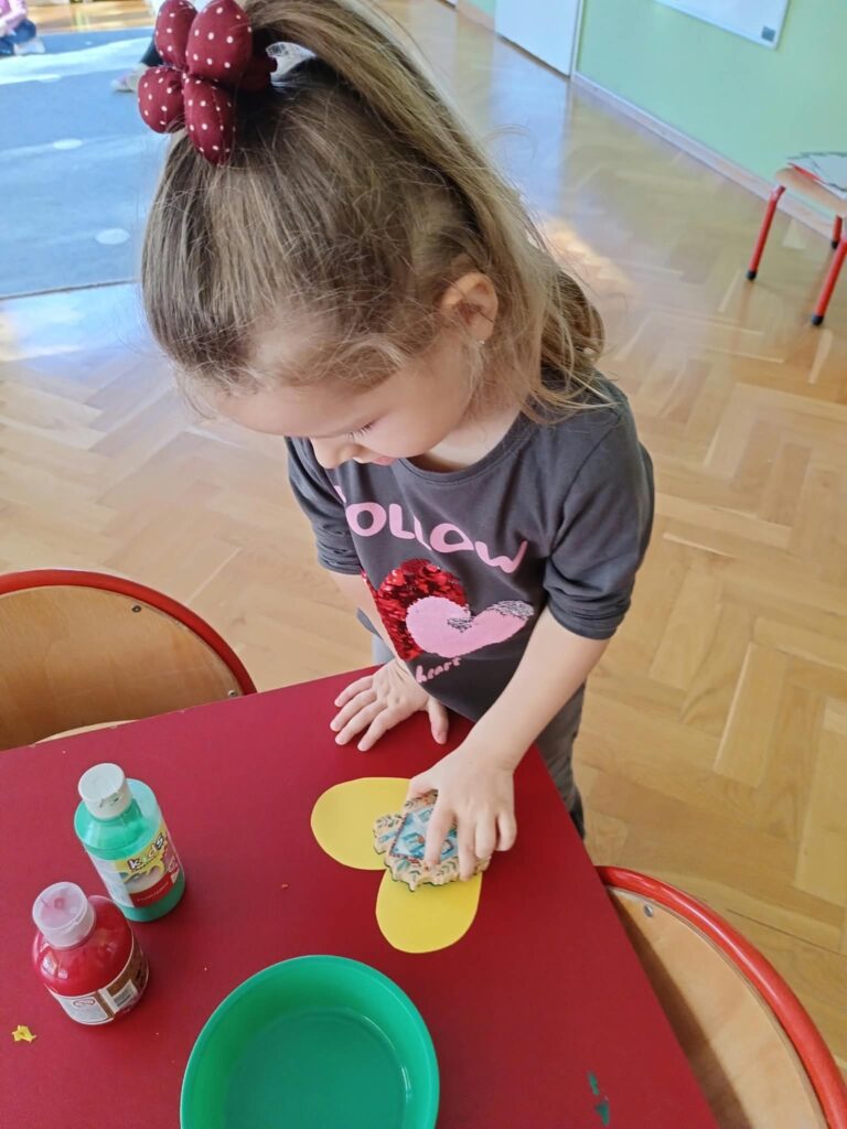 Dzieciństwo mocy bez przemocy